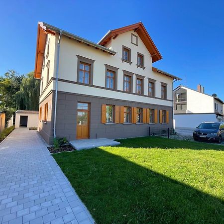 E&K Living - Design Apartments - Netflix - Audi - In Village - Free Parking Ingolstadt Exterior foto